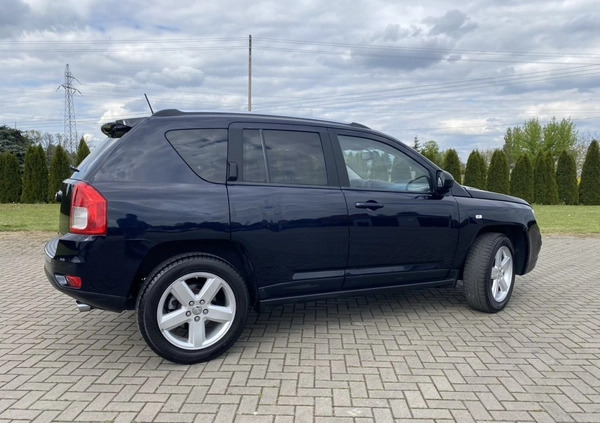 Jeep Compass cena 42900 przebieg: 163000, rok produkcji 2011 z Kutno małe 781